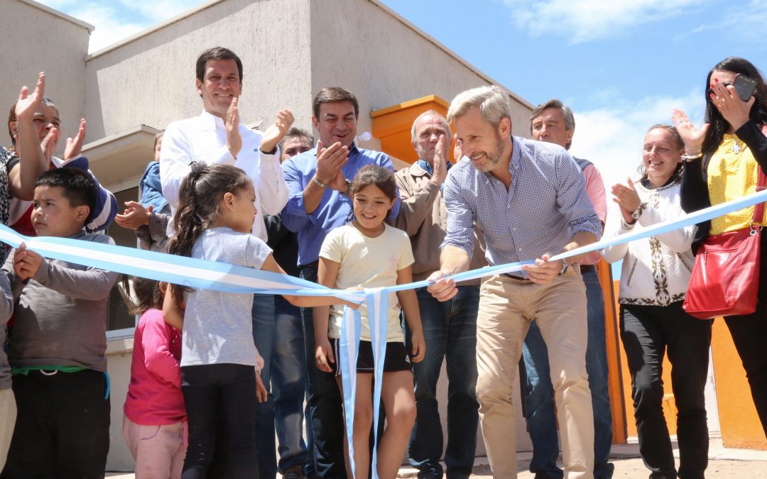 De Marchi y Frigerio entregaron las nuevas viviendas para vecinos del Bajo Luján