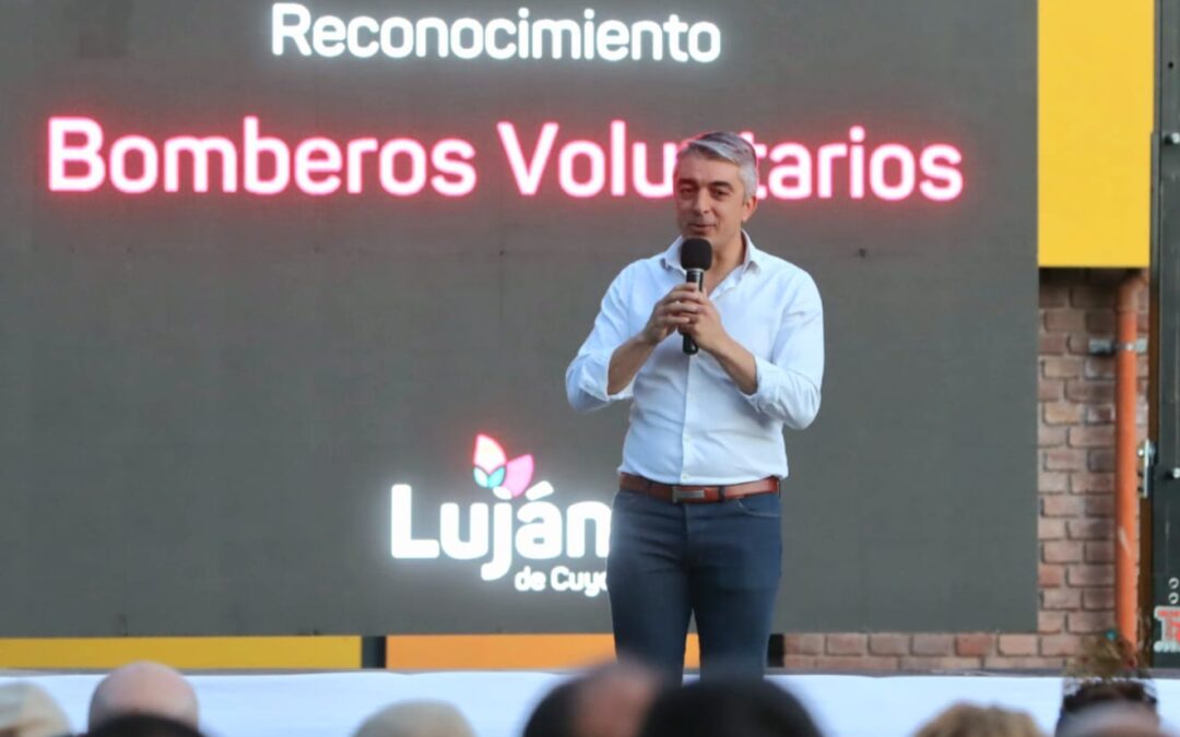 La Municipalidad reconoció a los héroes que auxiliaron a los lujaninos durante los incendios
