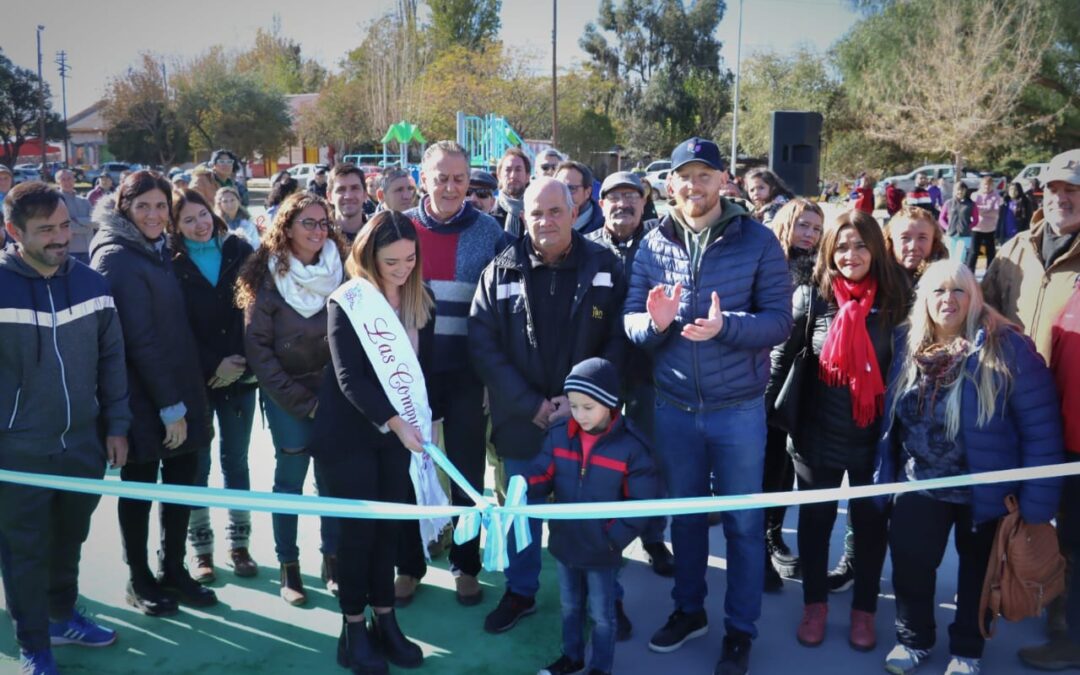 Allasino inauguró la Plaza Las Compuertas