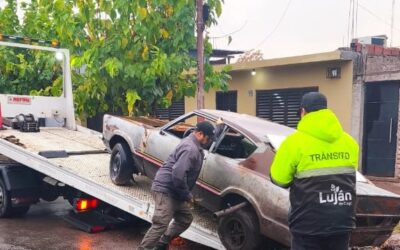 Luján de Cuyo refuerza el orden en la vía pública con nuevos operativos de retiro de vehículos abandonados